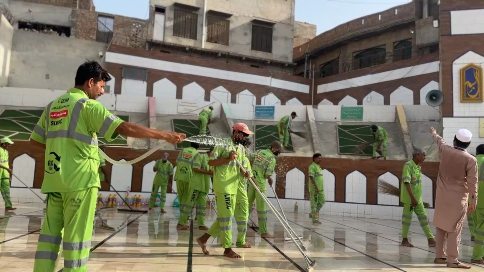 Darbar Baba Fareed Cleaning 9